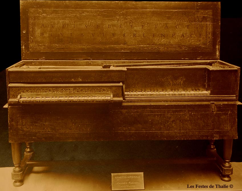 Epinette virginale de Johanes Ruckers vendue à Mr George Harding en 1929 et exposé dans le musée qui porte son nom à Chicago, USA